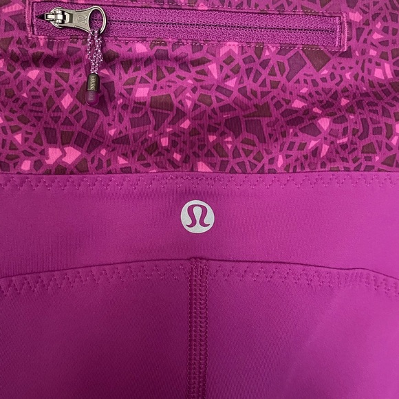 Lululemon Real Quick Tight
Regal Plum / Paradise Geo Regal Plum Multi - Picture 1 of 7